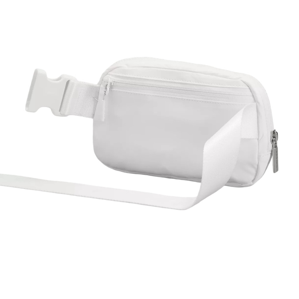 Lululemon Everywhere Belt Bag 1L, white, NWT - Picture 6 of 7